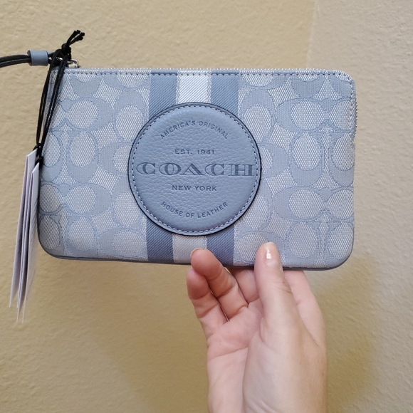 Coach Dempsey Large Phone Wristlet In Signature Jacquard Witn Stripe And Coach P - Picture 11 of 11